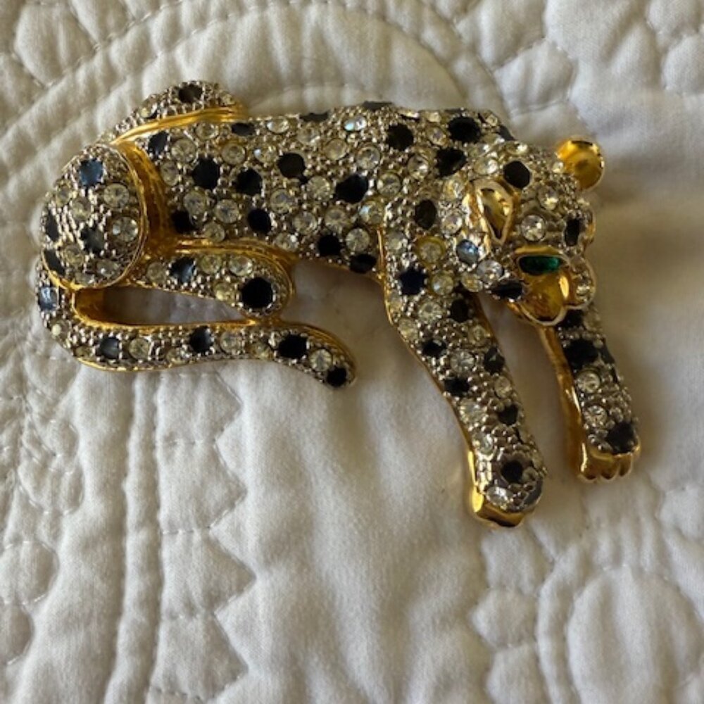 LEOPARD BROOCH, vintage, goldtone metal, clear rhinestones, green eyes, heavy